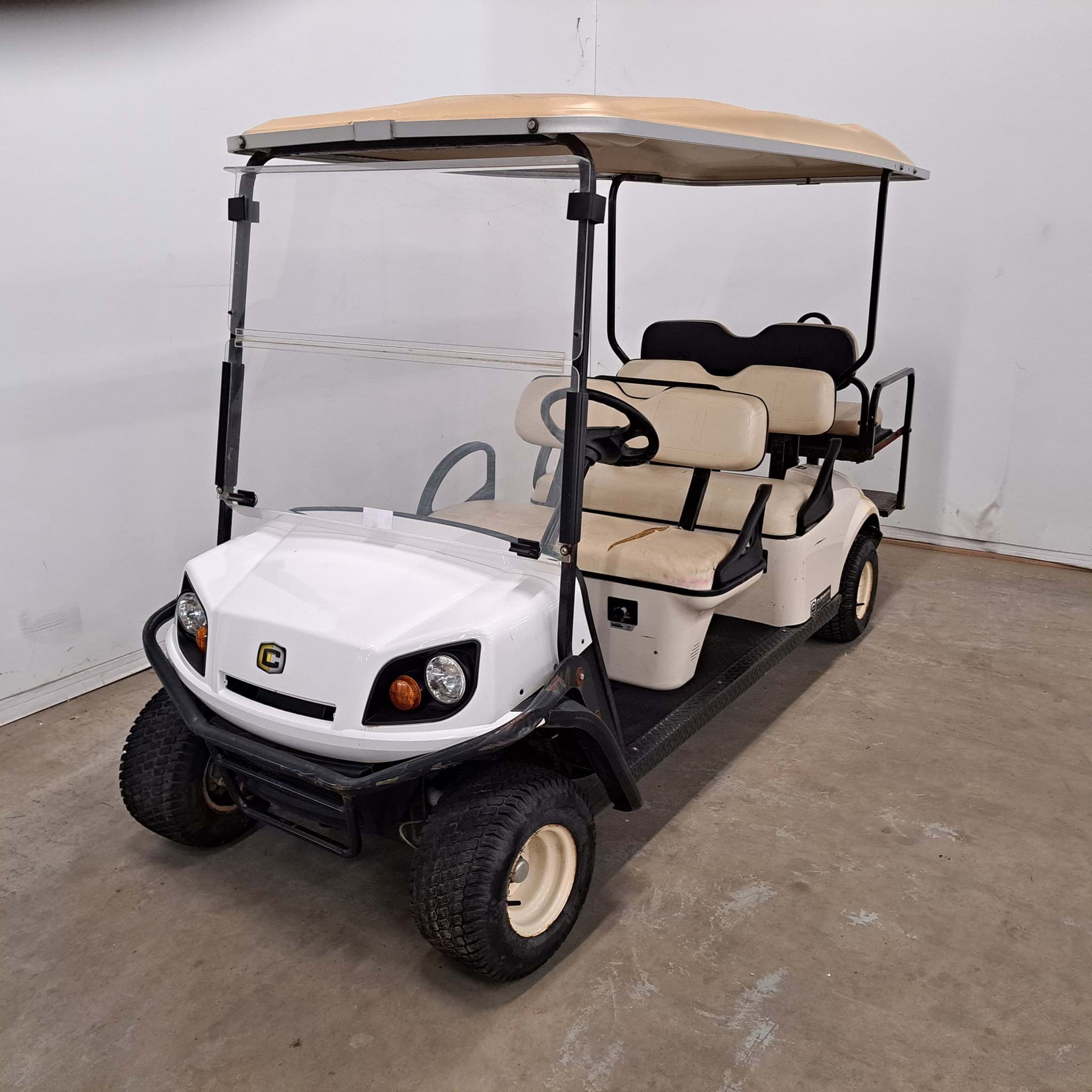Picture of Trade - 2017 - Gasoline - Cushman - Shuttle 4 - 4 Seater - White